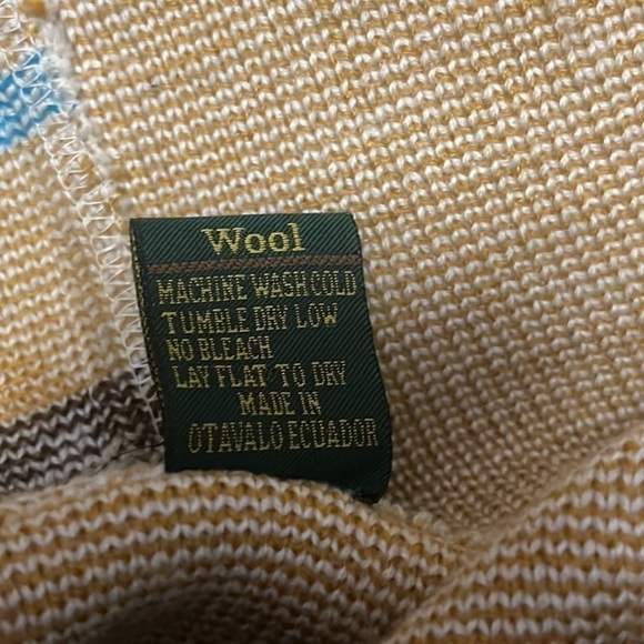 TEJIDOS Himalaya Wool Aztec Print Fuzzy Hoodie Jacket - Picture 6 of 7